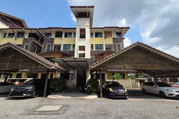 Avenue 2, Lake Valley