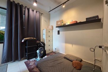 Avenue 2, Lake Valley