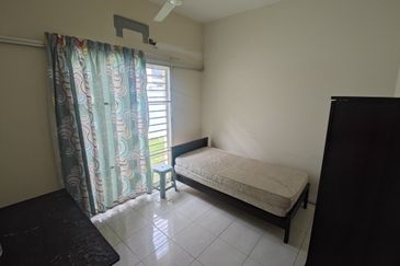 Taman Tasik Semenyih (Lake Residence)