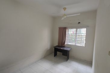 Taman Tasik Semenyih (Lake Residence)