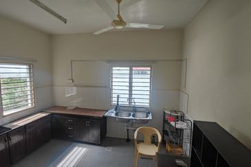 Taman Tasik Semenyih (Lake Residence)