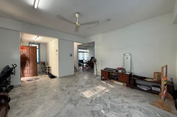 Taman Tasik Semenyih (Lake Residence)