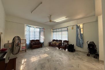 Taman Tasik Semenyih (Lake Residence)