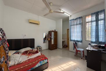 Taman Tasik Semenyih (Lake Residence)