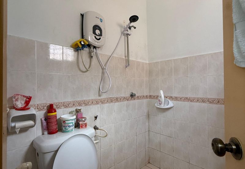 Taman Tasik Semenyih (Lake Residence)