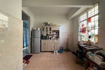 Taman Tasik Semenyih (Lake Residence)