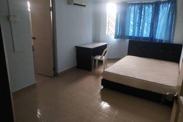 Taman Tasik Semenyih (Lake Residence)