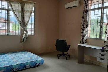 Taman Tasik Semenyih (Lake Residence)