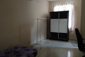 Taman Tasik Semenyih (Lake Residence)