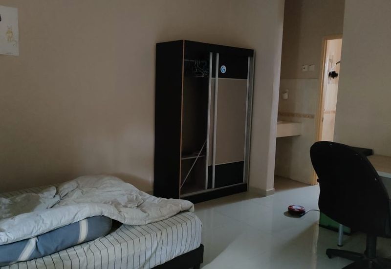 Taman Tasik Semenyih (Lake Residence)