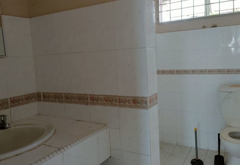 Taman Tasik Semenyih (Lake Residence)