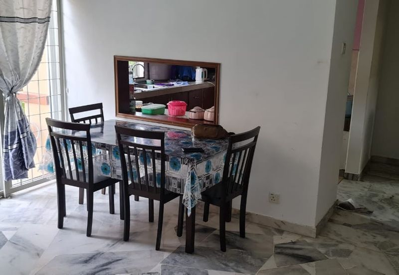 Taman Tasik Semenyih (Lake Residence)