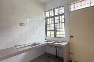 Taman Tasik Semenyih (Lake Residence)