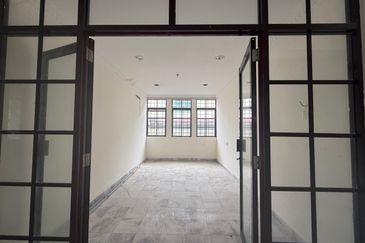 Taman Tasik Semenyih (Lake Residence)