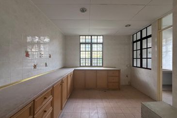 Taman Tasik Semenyih (Lake Residence)