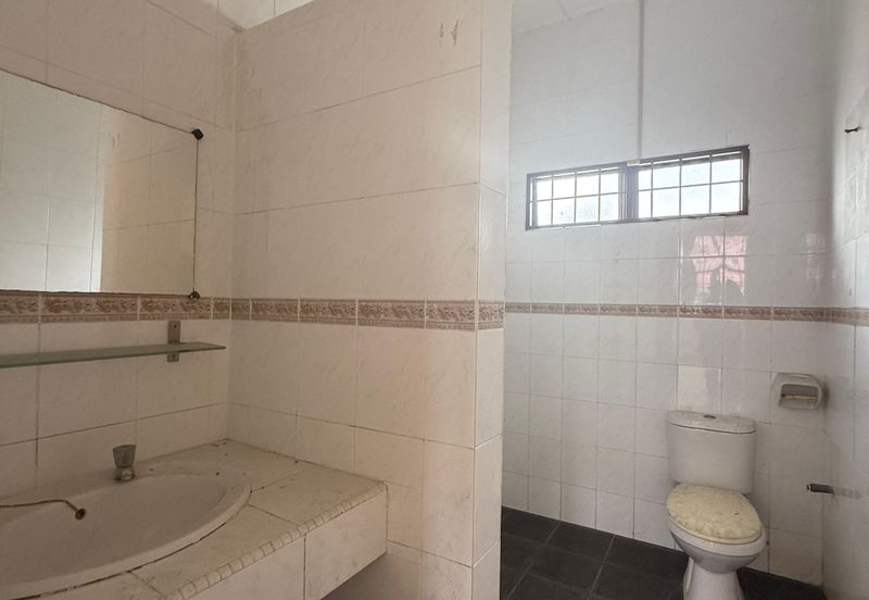 Taman Tasik Semenyih (Lake Residence)