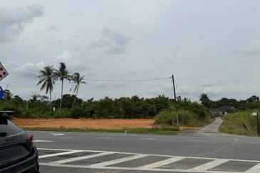 Tanah Pertanian Beranang Tengah