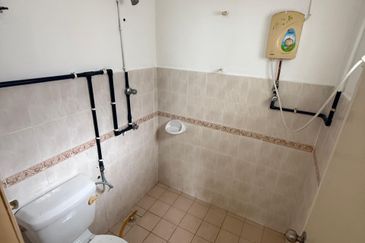 Taman Tasik Semenyih (Lake Residence)