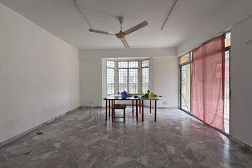 Taman Tasik Semenyih (Lake Residence)