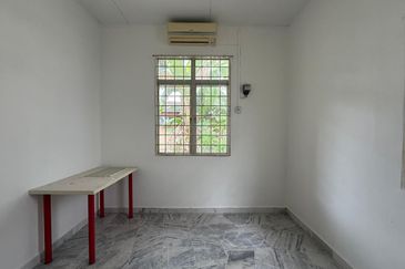 Taman Tasik Semenyih (Lake Residence)