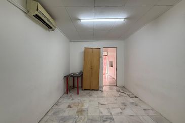 Taman Tasik Semenyih (Lake Residence)