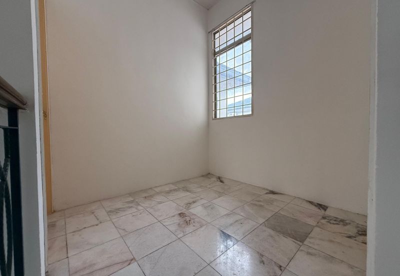 Taman Tasik Semenyih (Lake Residence)