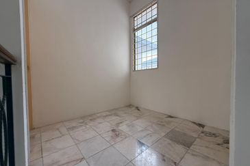 Taman Tasik Semenyih (Lake Residence)