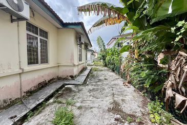 Taman Tasik Semenyih (Lake Residence)