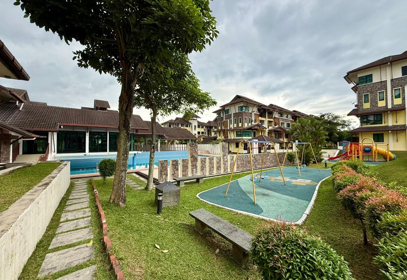 Avenue 2, Lake Valley