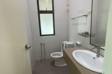 Avenue 2, Lake Valley