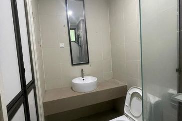 Avenue 2, Lake Valley