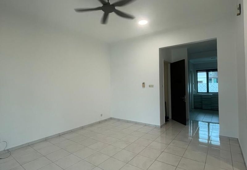 Avenue 2, Lake Valley