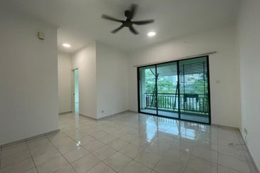 Avenue 2, Lake Valley