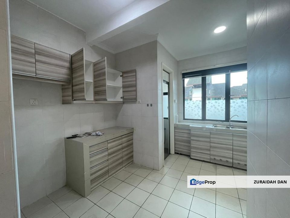 LAKE VIEW! Avenue 2 Townhouse @ Lake Valley, Bandar Tun Hussein Onn, Cheras, Selangor, Cheras