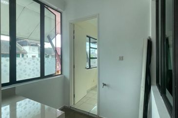 Avenue 2, Lake Valley