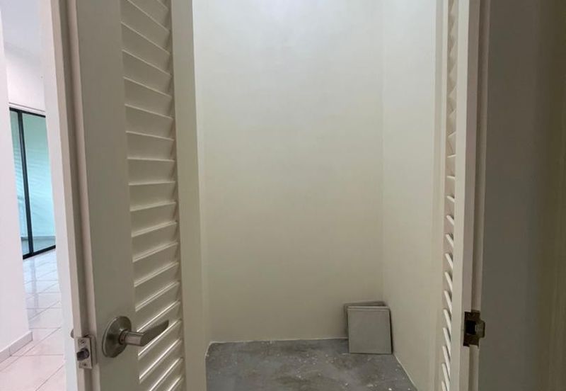 Avenue 2, Lake Valley