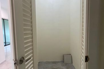 Avenue 2, Lake Valley