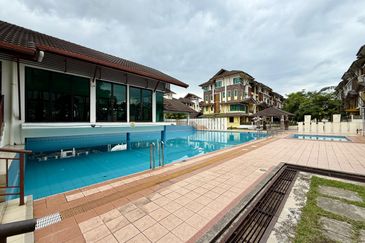 Avenue 2, Lake Valley