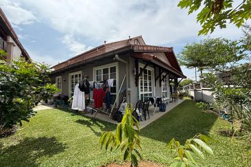 Bandar Tun Hussein Onn