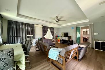 Bandar Tun Hussein Onn