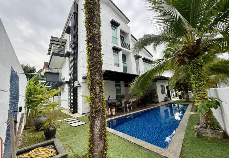 Avenue 6, Bandar Tun Hussein Onn