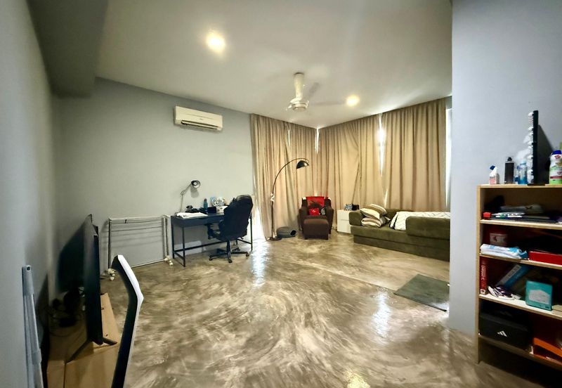 Avenue 6, Bandar Tun Hussein Onn