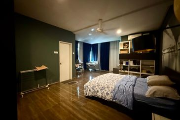 Avenue 6, Bandar Tun Hussein Onn