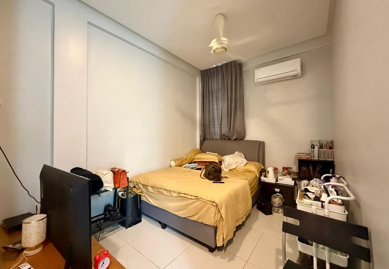 Avenue 6, Bandar Tun Hussein Onn