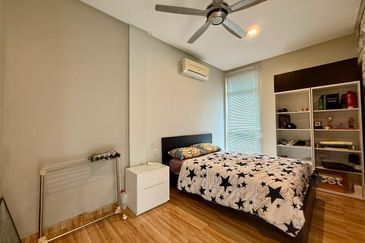 Avenue 6, Bandar Tun Hussein Onn