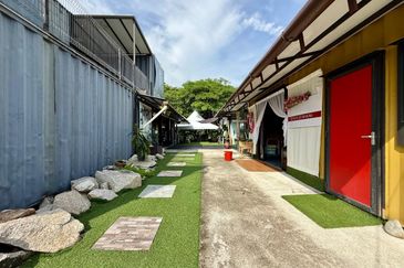 Bandar Tun Hussein Onn