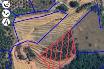 2.2686 Acres Agriculture Land @ Chenderiang, Batang Padang, Perak