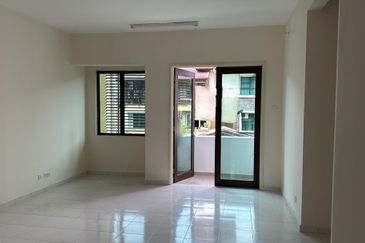 Avenue 2, Lake Valley