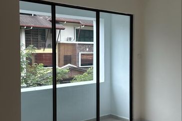 Avenue 2, Lake Valley