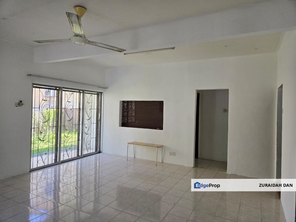 FACING OPEN! 2 Storey Semi D @ Bandar Bukit Mahkota, Selangor, Bangi